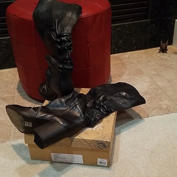 Free People Collection Elle Knee High Boots Black Leather Slouchy Sz 37 & 39 NWT - Picture 12 of 16